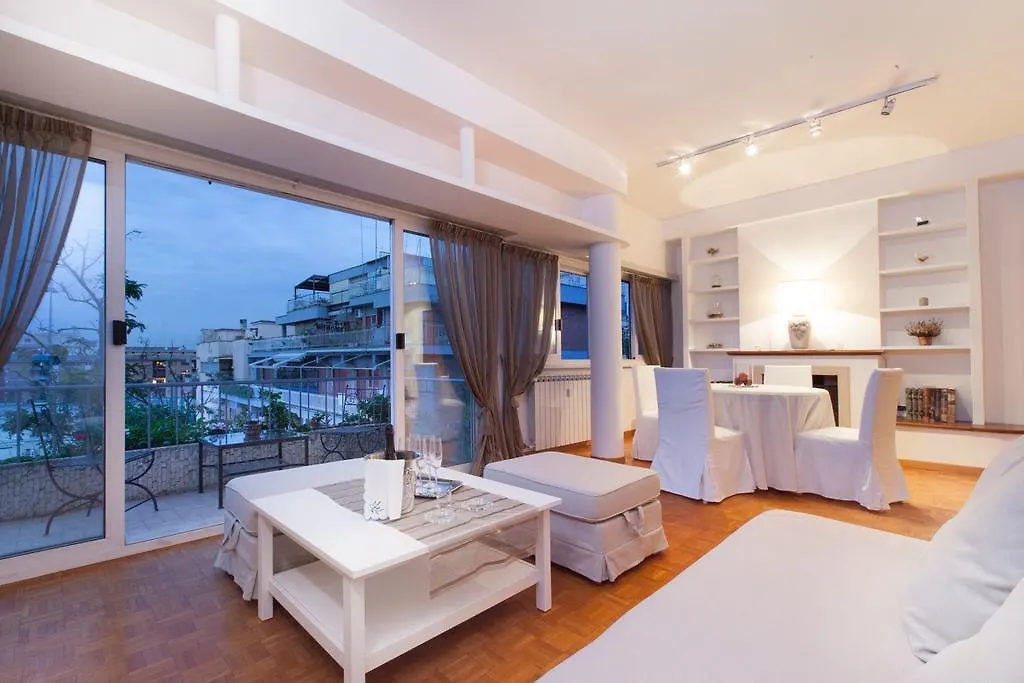 Ludovica Apartment Rome Italy